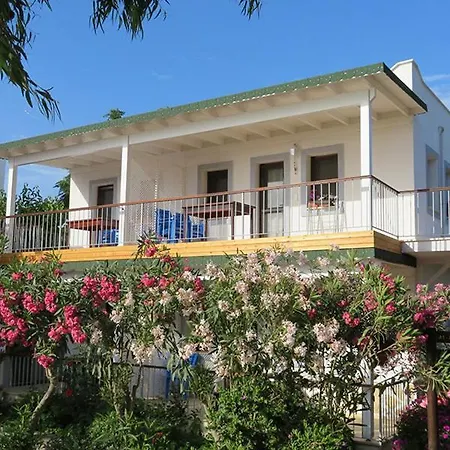 Arriba Pension&restaurant *